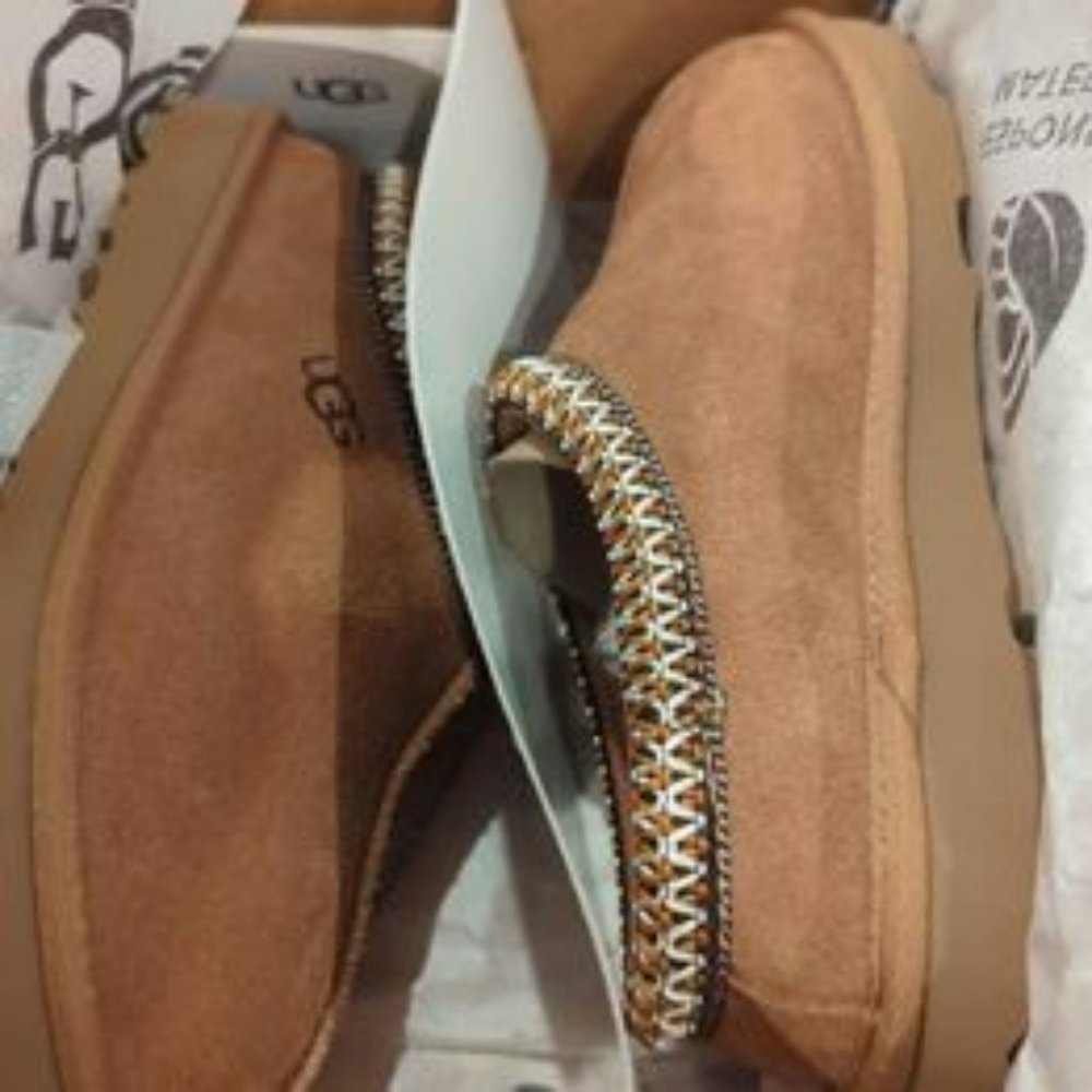 Ugg Tasman II GS - Kids Size 2 - Chestnut/Black Trim